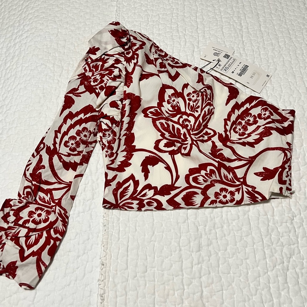 Zara White and Red Floral One-Shoulder Crop Top
